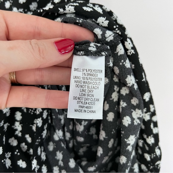 Black and White Small Floral Print Wide Leg Jumpsuit - Picture 7 of 11